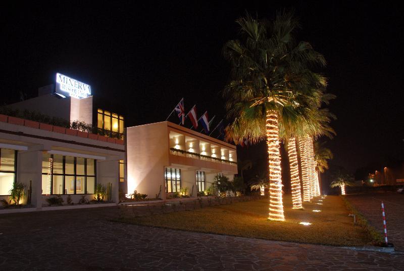 Minerva Resort Hotel Paestum Exterior foto