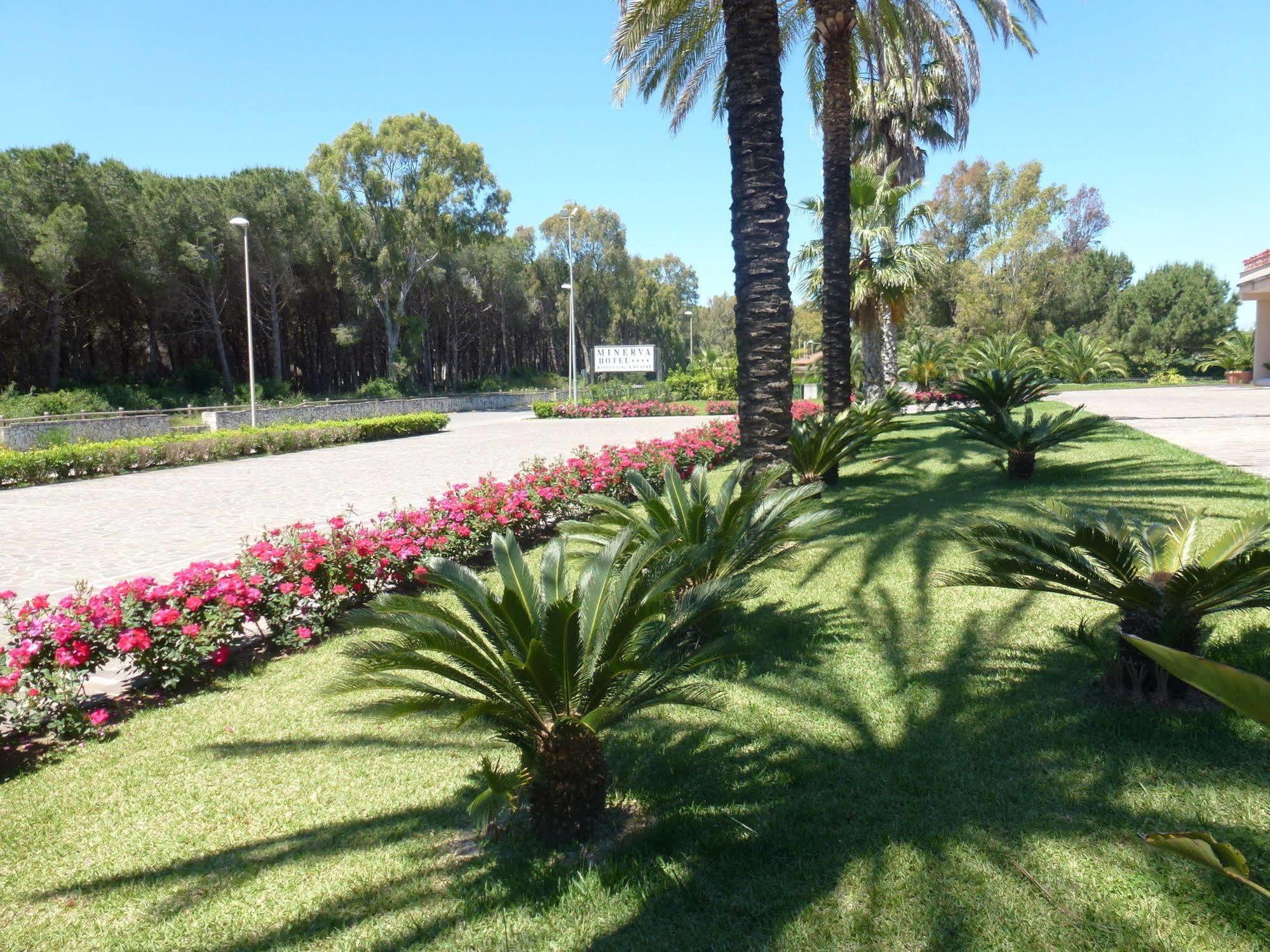 Minerva Resort Hotel Paestum Exterior foto