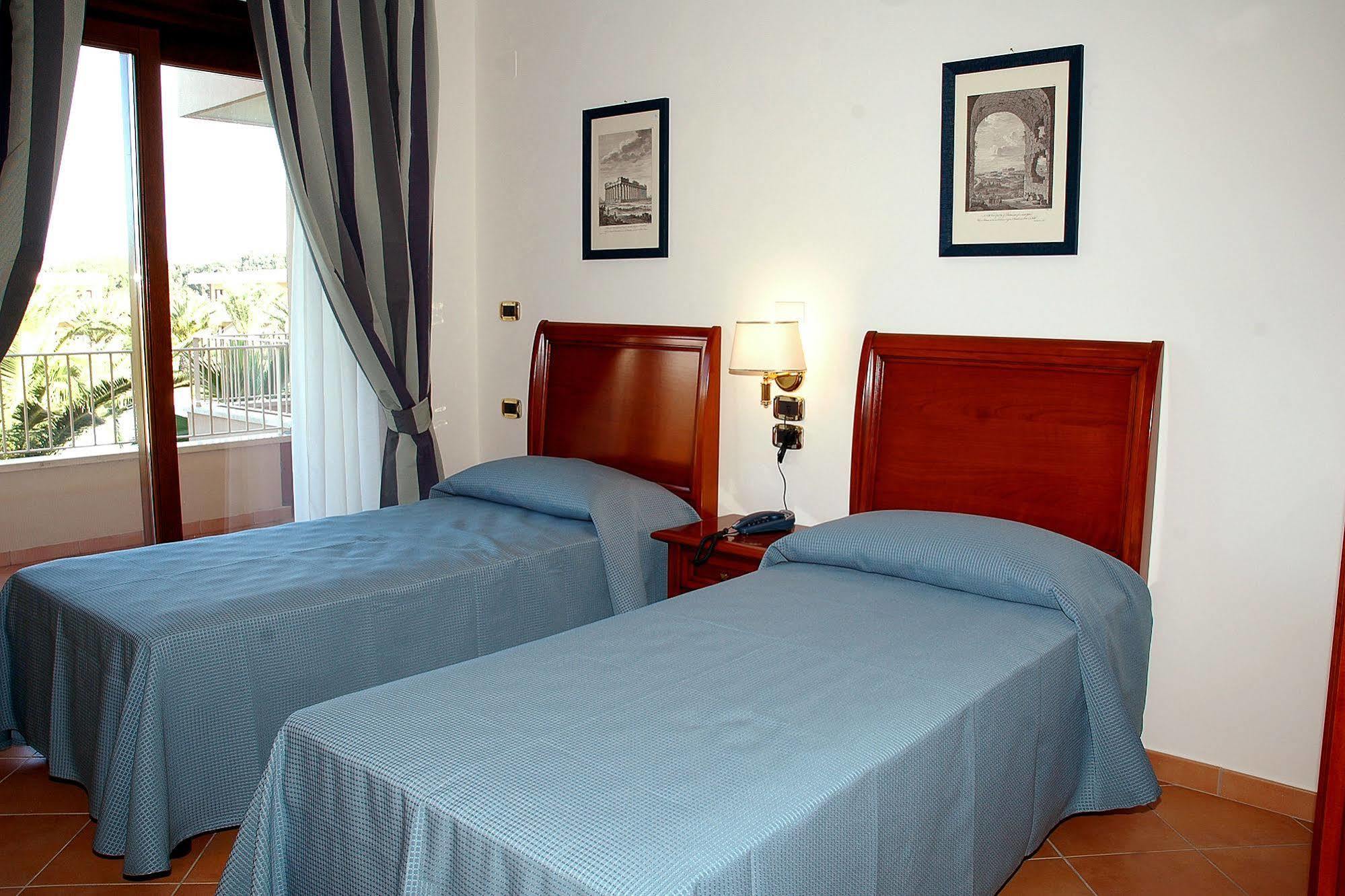 Minerva Resort Hotel Paestum Habitación foto